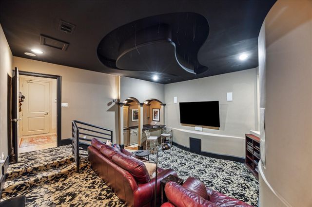 6417 Rodrigo Street, Houston, TX 77007