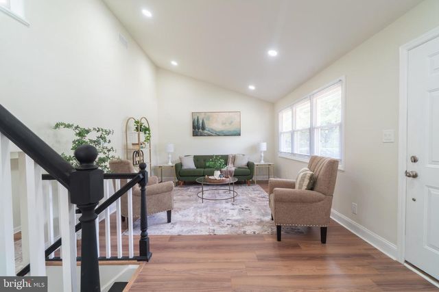 2104 WILDWOOD DR, Wilmington, DE 19805