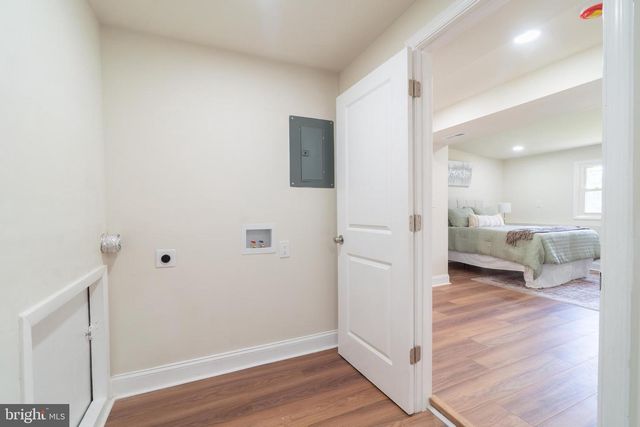 2104 WILDWOOD DR, Wilmington, DE 19805