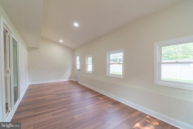 2104 WILDWOOD DR, Wilmington, DE 19805