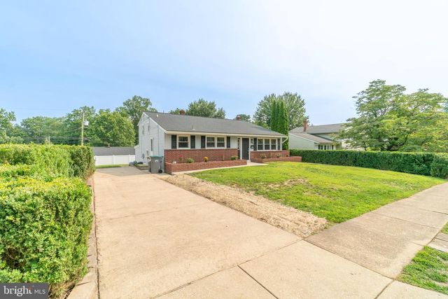 2104 WILDWOOD DR, Wilmington, DE 19805