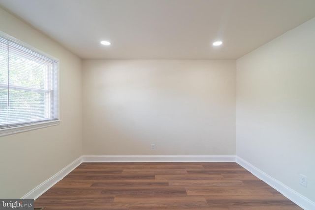 2104 WILDWOOD DR, Wilmington, DE 19805
