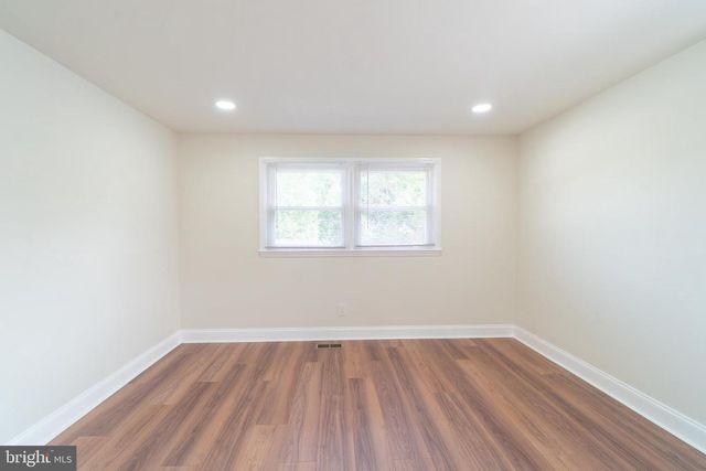 2104 WILDWOOD DR, Wilmington, DE 19805