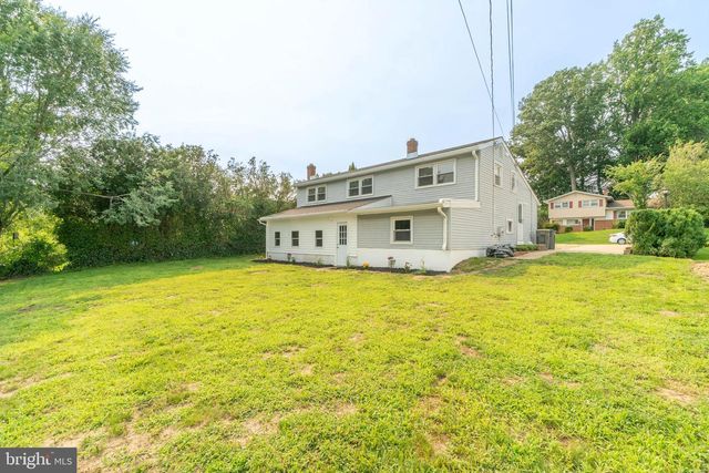 2104 WILDWOOD DR, Wilmington, DE 19805