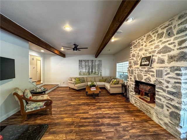 1323 San Miguel Drive, Springdale, AR 72762