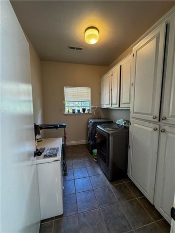 1323 San Miguel Drive, Springdale, AR 72762