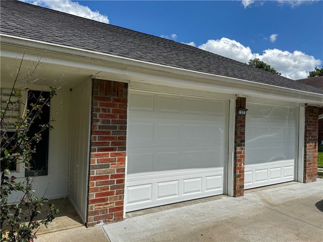 1323 San Miguel Drive, Springdale, AR 72762