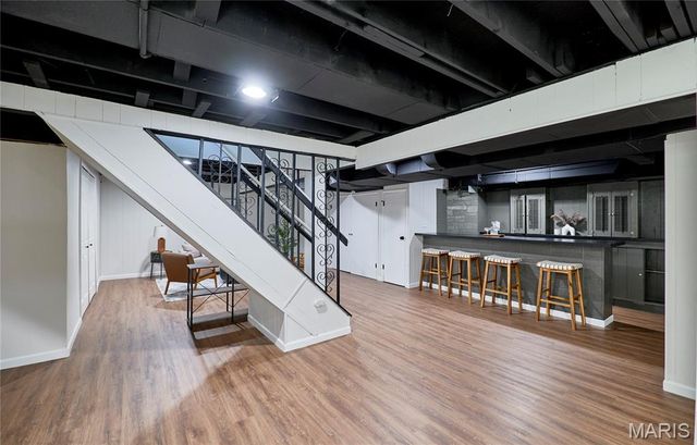 923 Swarthmore Lane, St Louis, MO 63130