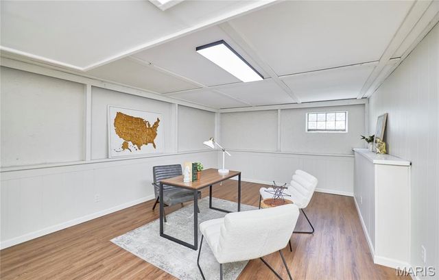 923 Swarthmore Lane, St Louis, MO 63130