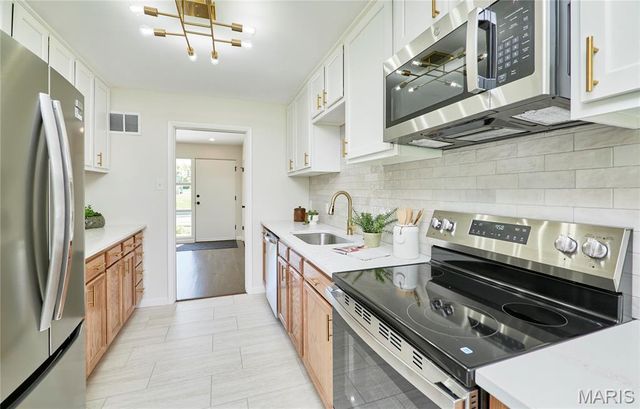 923 Swarthmore Lane, St Louis, MO 63130