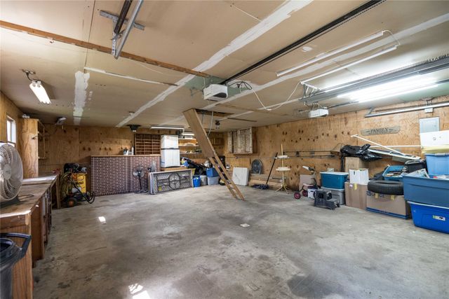 1120 Maish Avenue, Des Moines, IA 50315