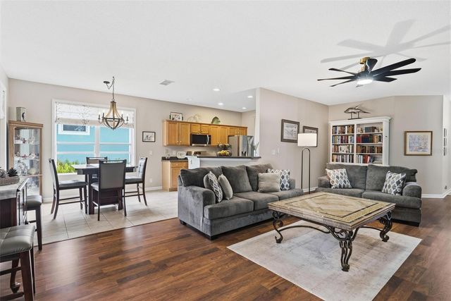 207 COLETON LANE, Deland, FL 32724