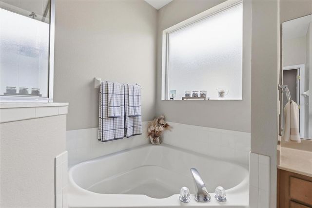 207 COLETON LANE, Deland, FL 32724