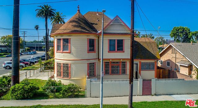 1703 Toberman Street, Los Angeles, CA 90015