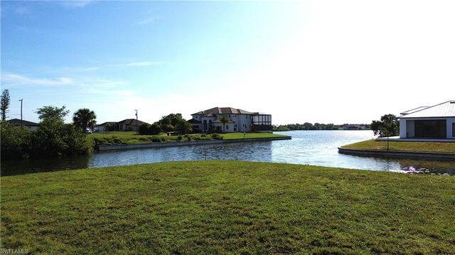 1919 NE 10th AVE, Cape Coral, FL 33909