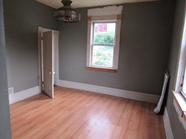 608 George Street, Wilmerding, PA 15148