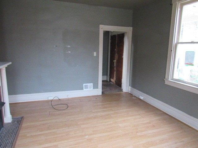 608 George Street, Wilmerding, PA 15148