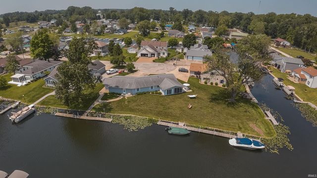 9980 N Marine Key Drive, Syracuse, IN 46567