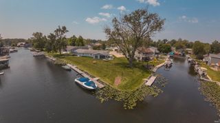 9980 N Marine Key Drive, Syracuse, IN 46567