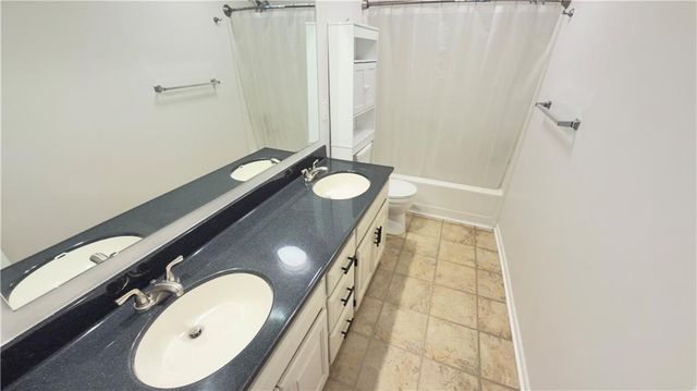 1397 S Brentwood Drive, Olathe, KS 66062