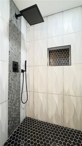 1397 S Brentwood Drive, Olathe, KS 66062