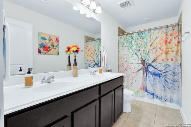 2414 Valencia Crest, San Antonio, TX 78245