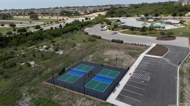 2414 Valencia Crest, San Antonio, TX 78245