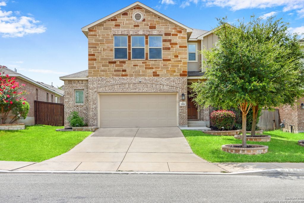 2414 Valencia Crest, San Antonio, TX 78245