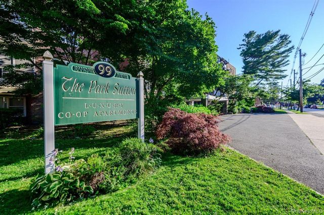 99 Randall Avenue 4-L, Freeport, NY 11520