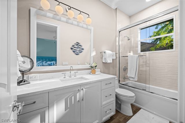 8812 Muirfield DR, Naples, FL 34109