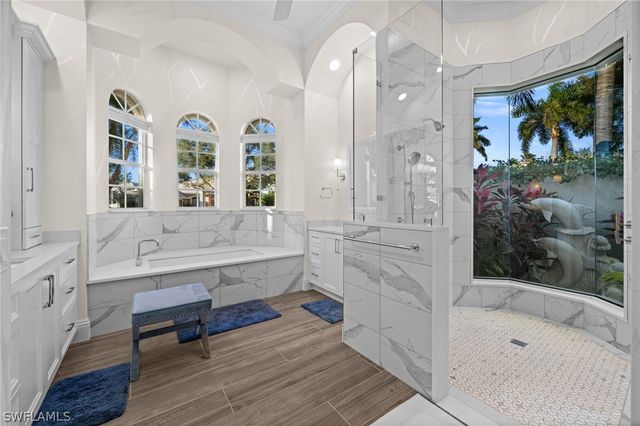 8812 Muirfield DR, Naples, FL 34109