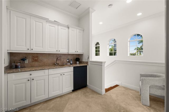 8812 Muirfield DR, Naples, FL 34109