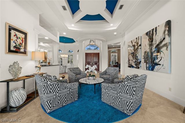 8812 Muirfield DR, Naples, FL 34109