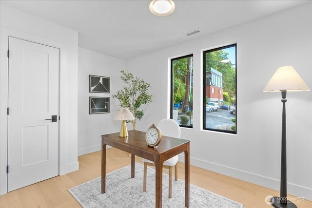 4011 SW Maryland Place, Seattle, WA 98116
