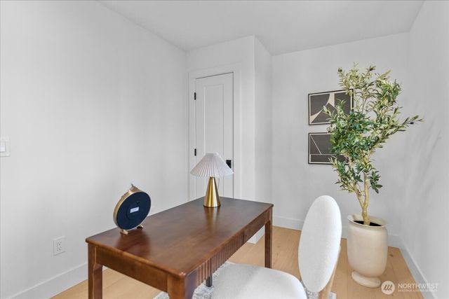 4011 SW Maryland Place, Seattle, WA 98116