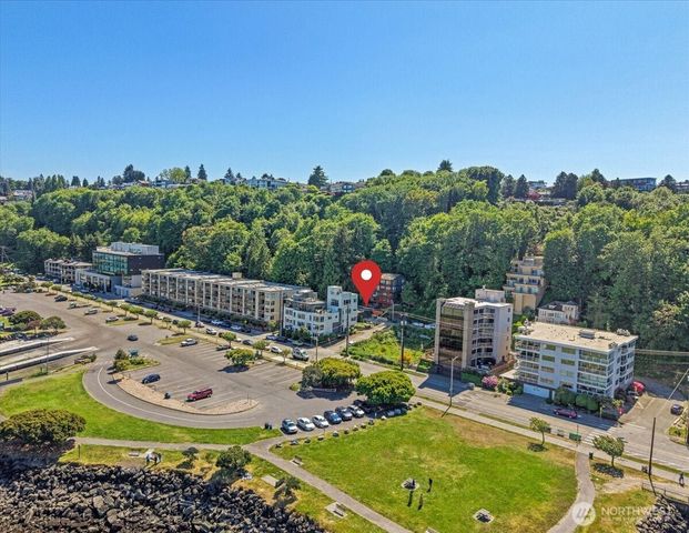 4011 SW Maryland Place, Seattle, WA 98116