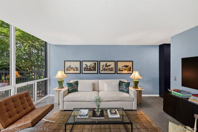 1351 Nicolet Place, Detroit, MI 48207