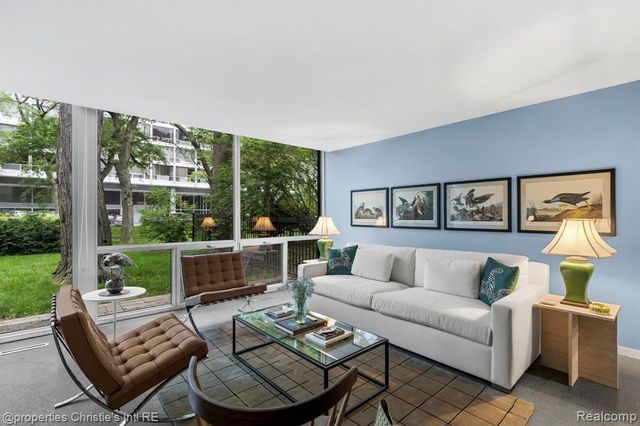 1351 Nicolet Place, Detroit, MI 48207