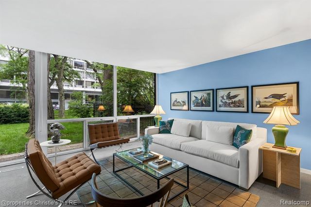 1351 Nicolet Place, Detroit, MI 48207