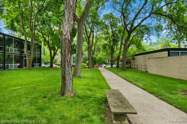 1351 Nicolet Place, Detroit, MI 48207