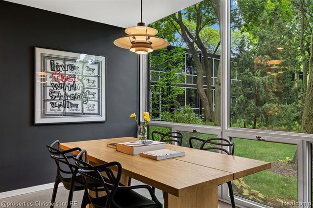 1351 Nicolet Place, Detroit, MI 48207