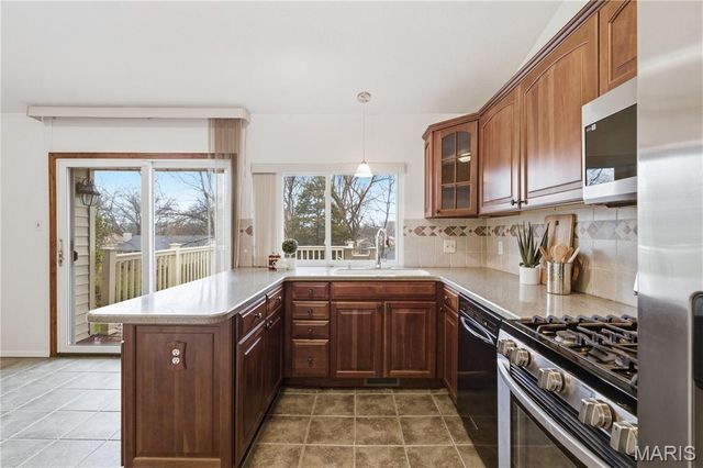 5325 Springtrail Drive, Black Jack, MO 63033