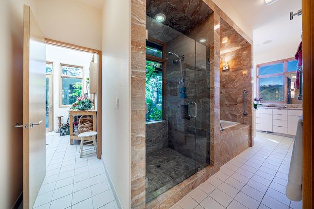 786 Pompadour Drive, Ashland, OR 97520