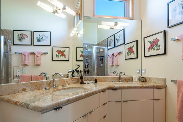 786 Pompadour Drive, Ashland, OR 97520