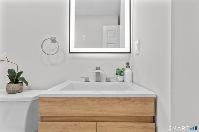 54 Plaza Avenue 1, Waterbury, CT 06710