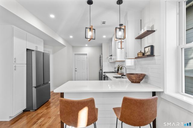 54 Plaza Avenue 1, Waterbury, CT 06710