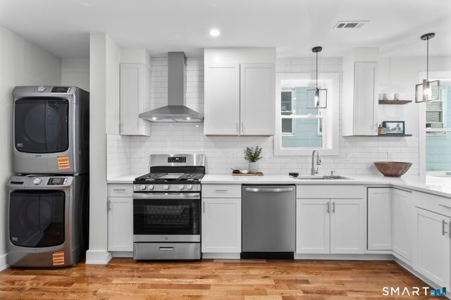 54 Plaza Avenue 1, Waterbury, CT 06710