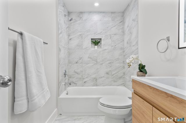 54 Plaza Avenue 1, Waterbury, CT 06710