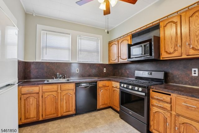 803 Devon St, Kearny Town, NJ 07032