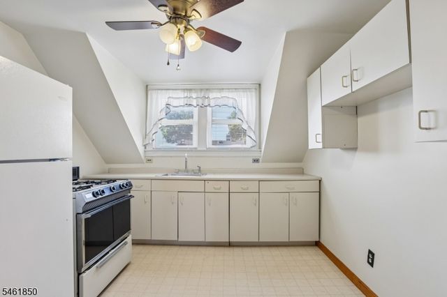 803 Devon St, Kearny Town, NJ 07032